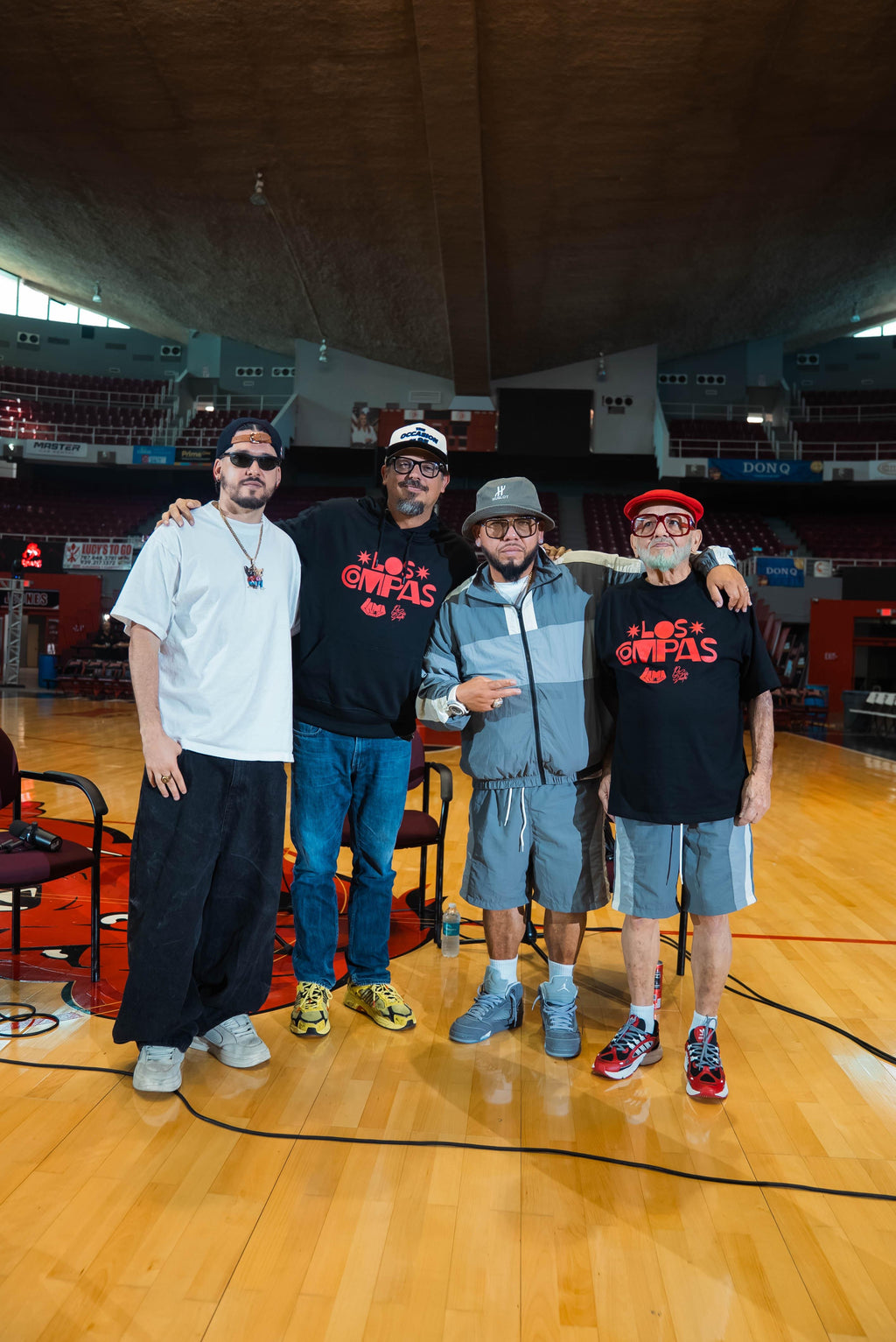 Los Compas Oversize T' (Negra)